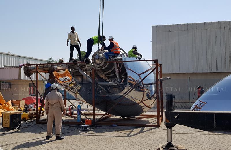 Heart-shape-stainless-steel-sculpture