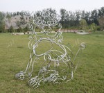 Rørskulptur i rustfrit stål